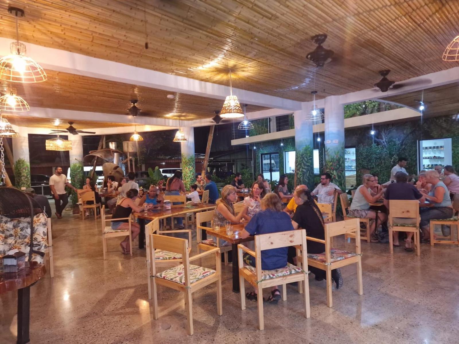 Bonding Coffee Roaster Cafe & Hotel كيبوس المظهر الخارجي الصورة