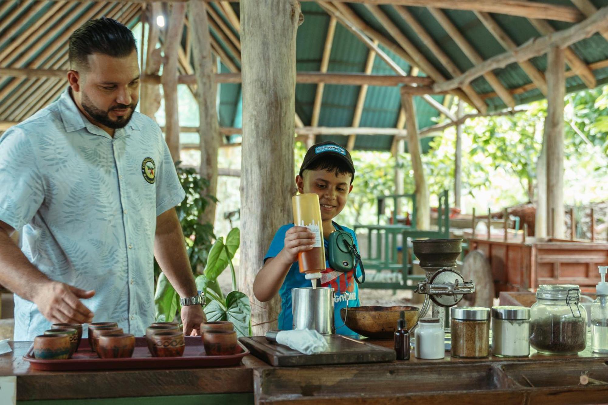Bonding Coffee Roaster Cafe & Hotel كيبوس المظهر الخارجي الصورة